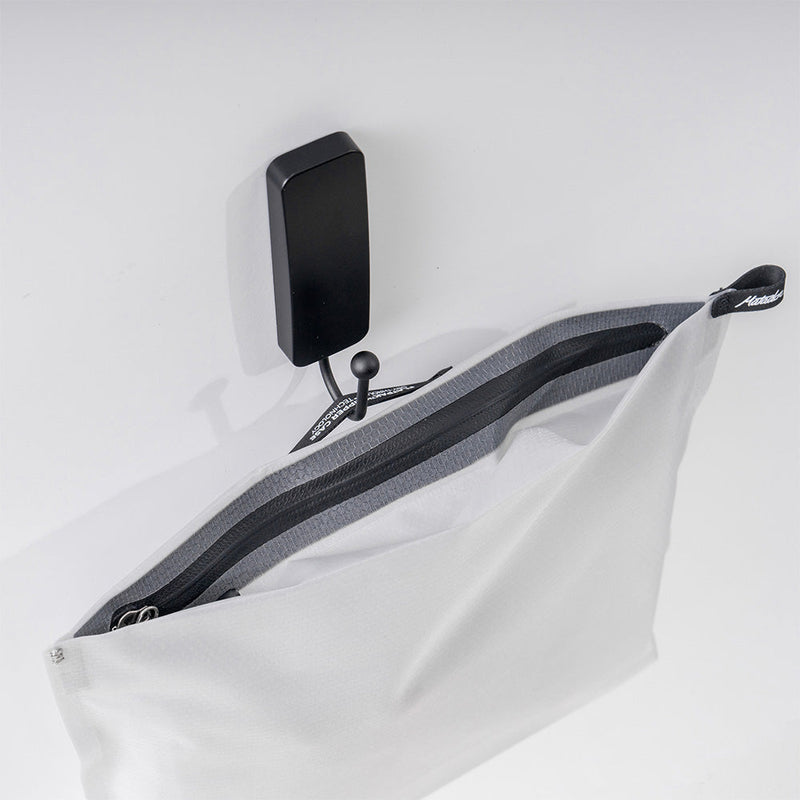 Matador FlatPak™ Zipper Toiletry Case Arctic White