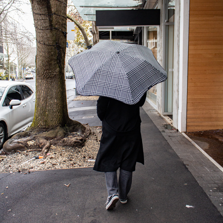 BLUNT + Houndstooth Metro Umbrella