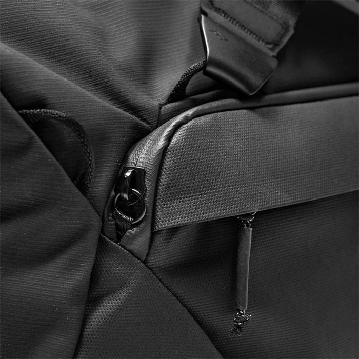 peak design Duffel 35L 多功能手提側孭袋背包 Black