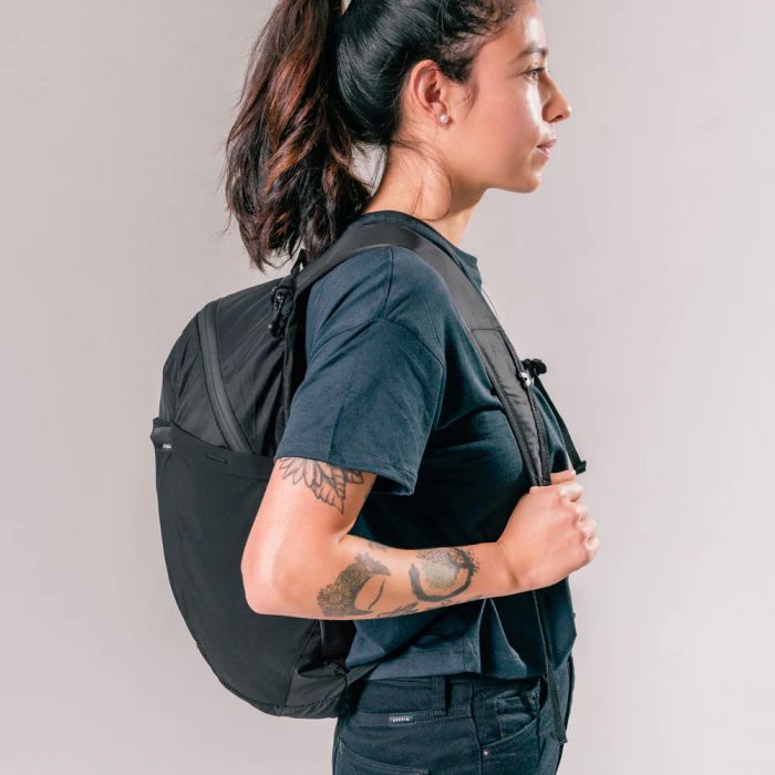 Matador ReFRACTION™ SERIES Packable Backpack 摺疊防水背包16L