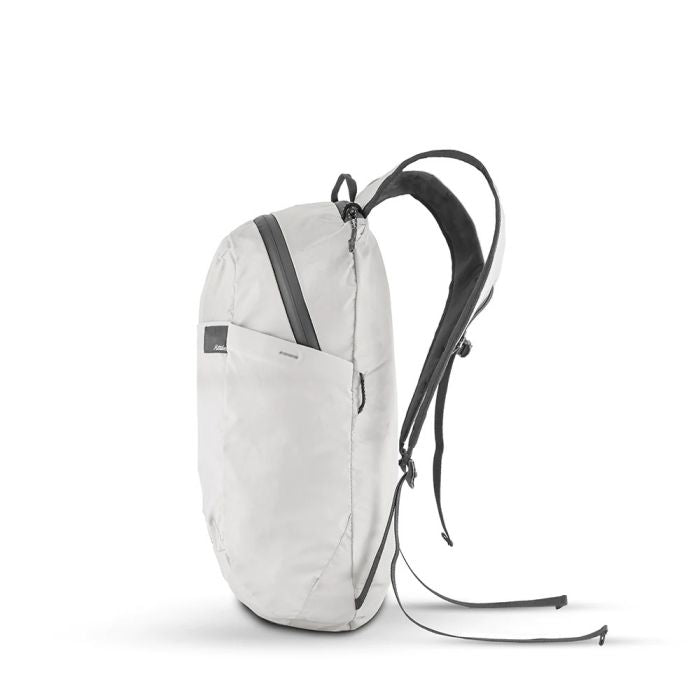 Matador ReFRACTION™ SERIES Packable Backpack 摺疊防水背包16L White