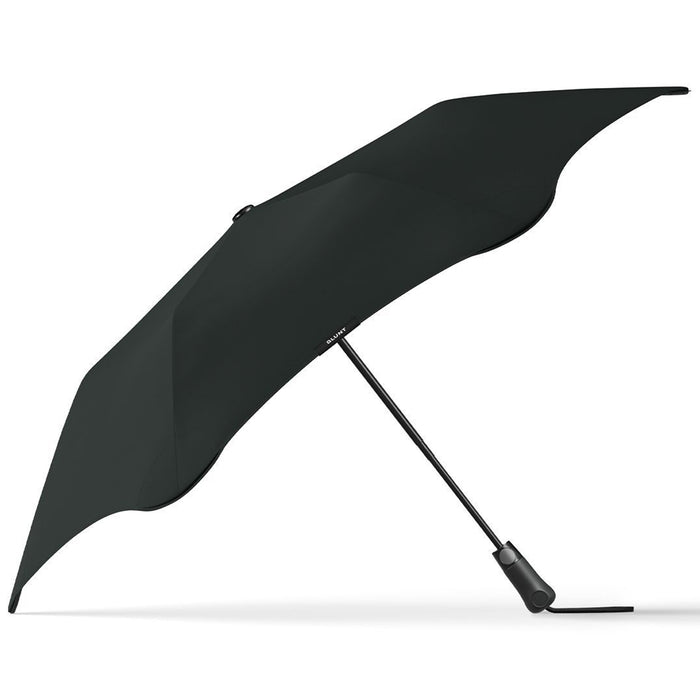 BLUNT Metro UV Umbrella Shadow