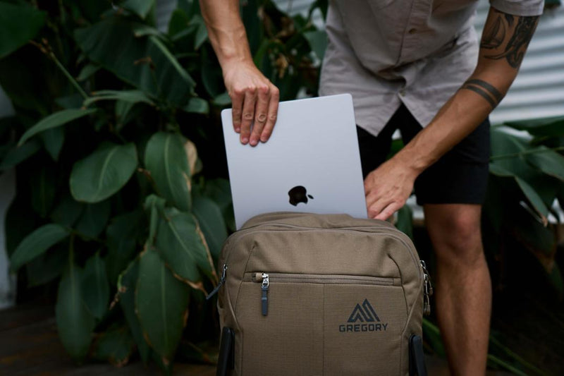 Gregory Border Carry-On 40 Travel Backpack 旅行背包