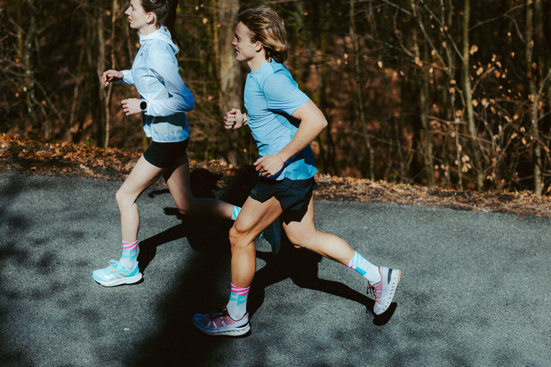 INCYLENCE Elements Ultralight High Cut Running Socks 跑步襪 White Blue Pink