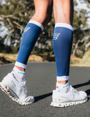 Compressport R2 3.0 Calf Sleeves 運動壓力小腿套 Estate Blue/White