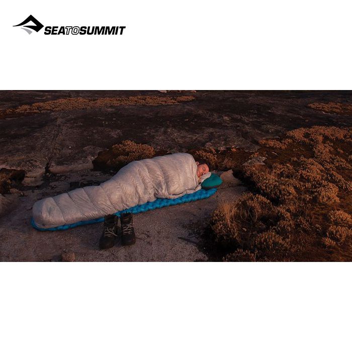 Sea To Summit Comfort Light Sleeping Mat (with pump sack)