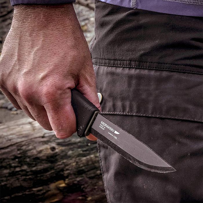 Morakniv Bushcraft Knife 高碳鋼直刀